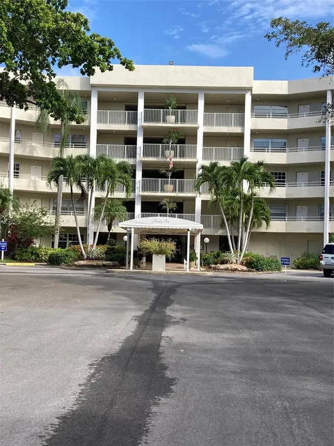 805 Cypress Blvd Unit 309, Pompano Beach, FL MLS: F10491811