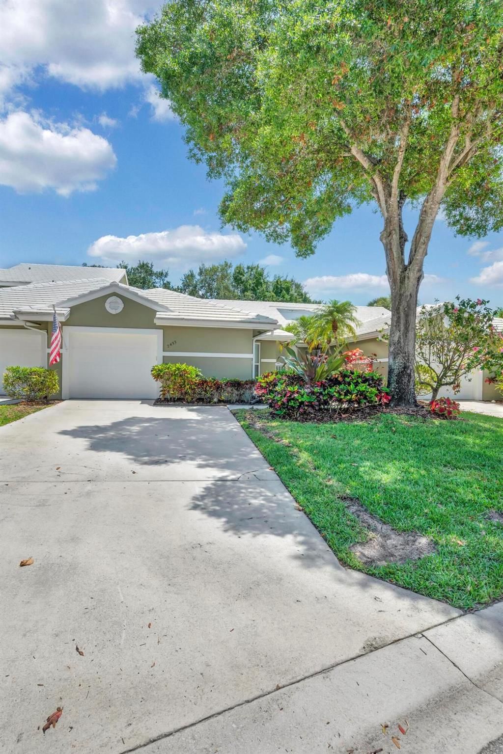 Photo of 2433 SW Foxpoint Trail, Palm City, FL 34990 (MLS # R11089359)