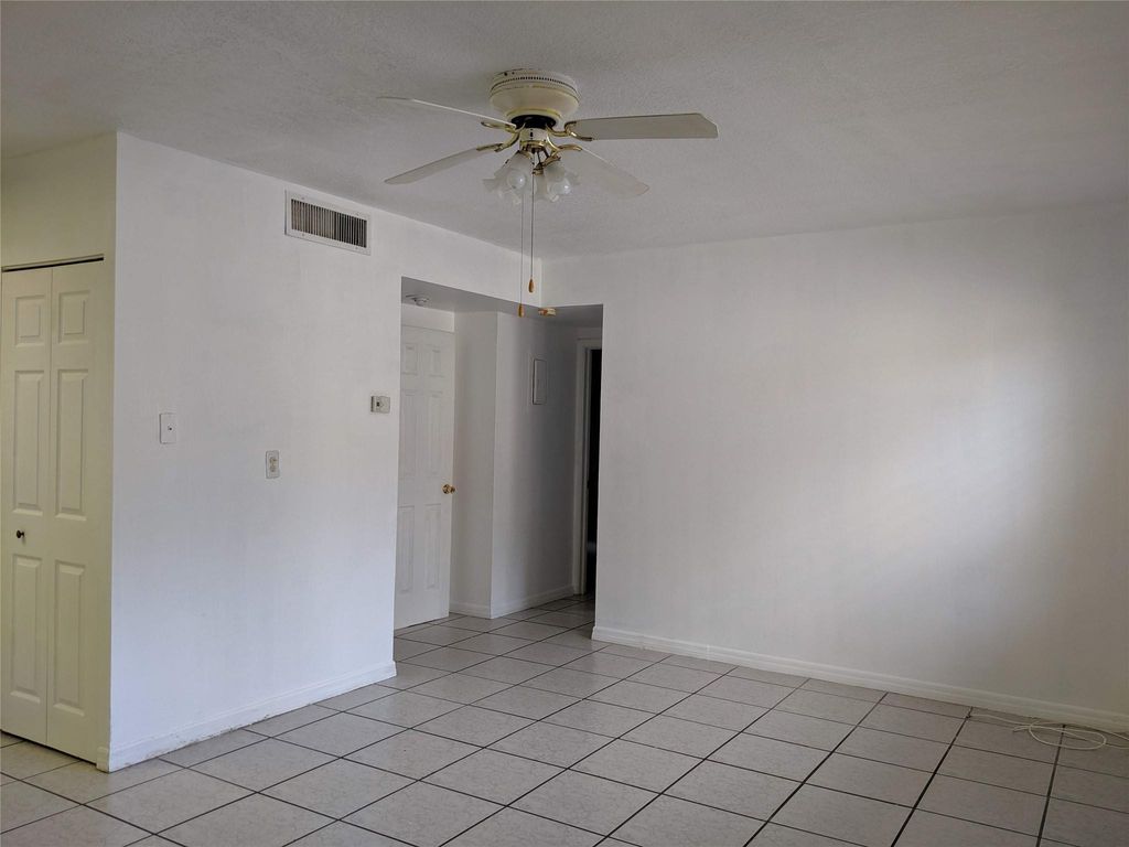 Photo of 5050 SW 40th Avenue #4, Dania Beach, FL 33314 (MLS # F10555977)