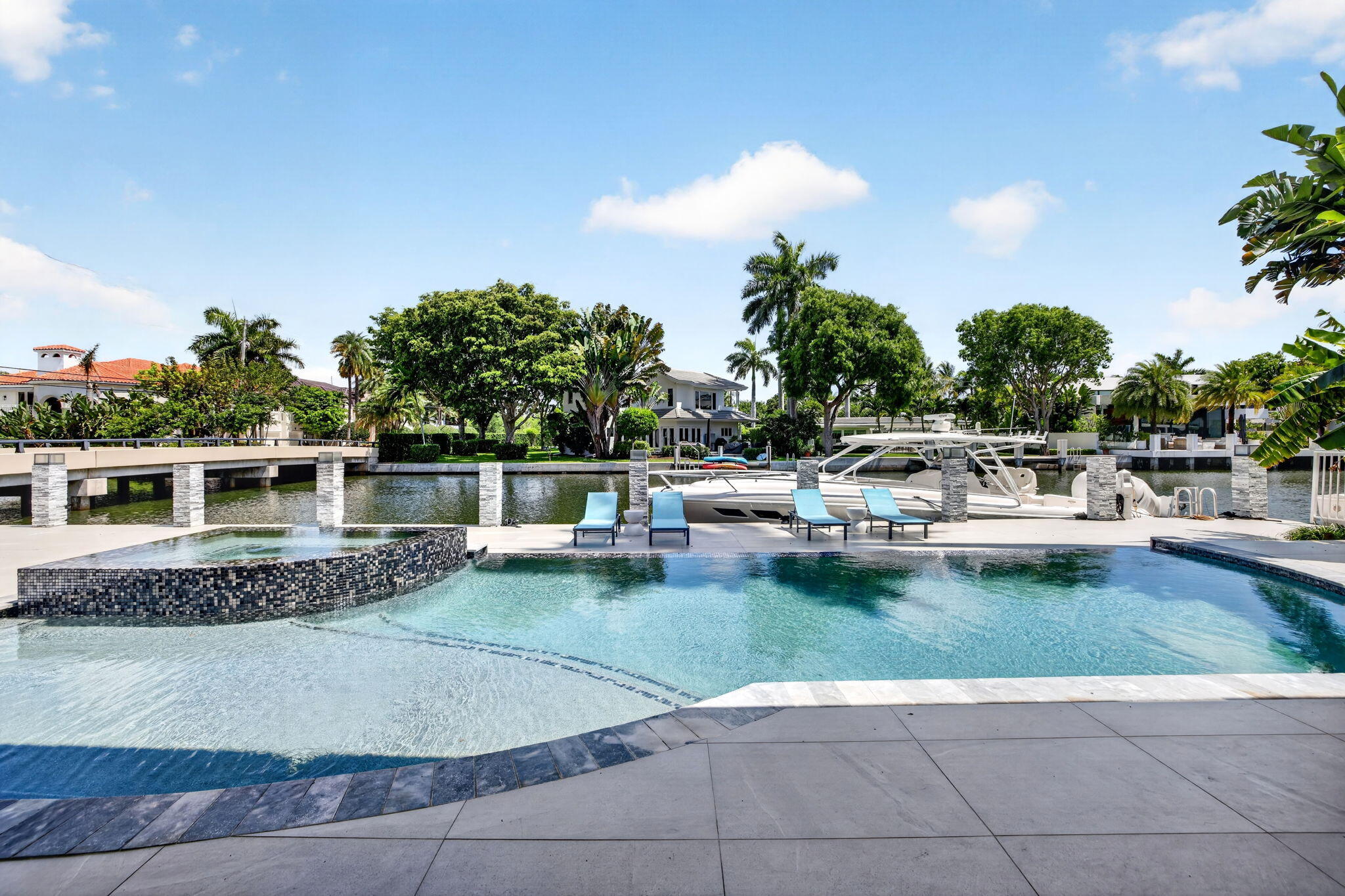 PELICAN ISLE - Residential