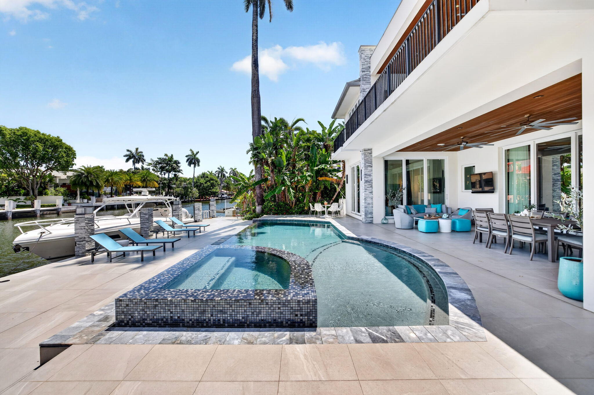 PELICAN ISLE - Residential