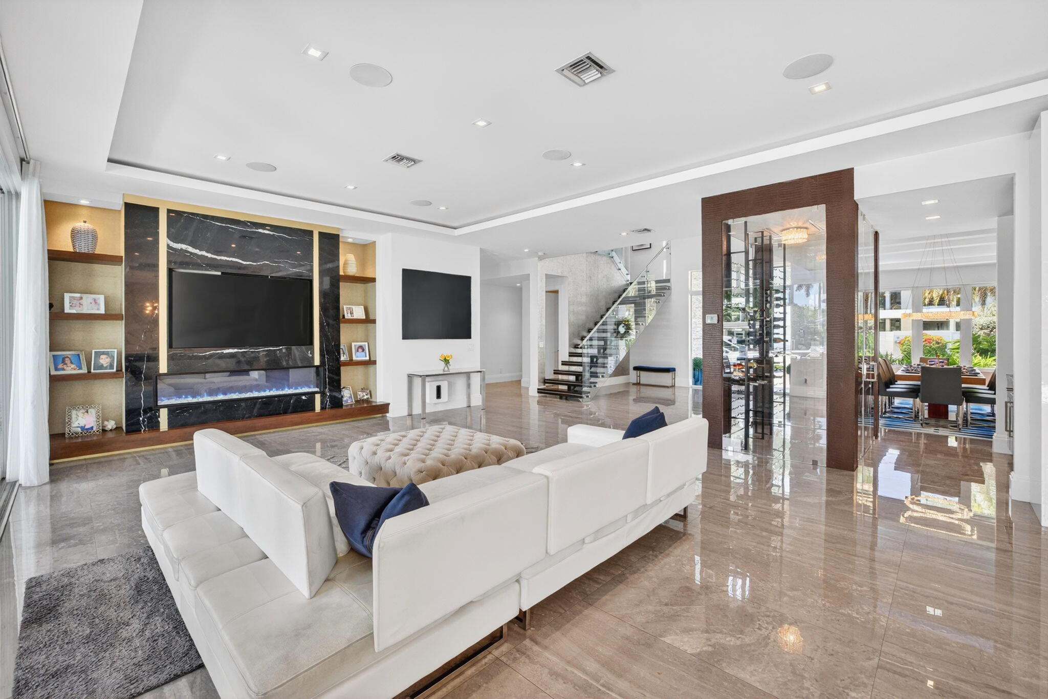 PELICAN ISLE - Residential