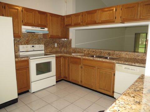 WINDWOOD UNIT I - Residential Lease