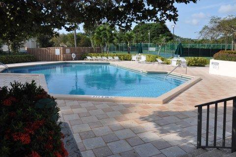 WINDWOOD UNIT I - Residential Lease