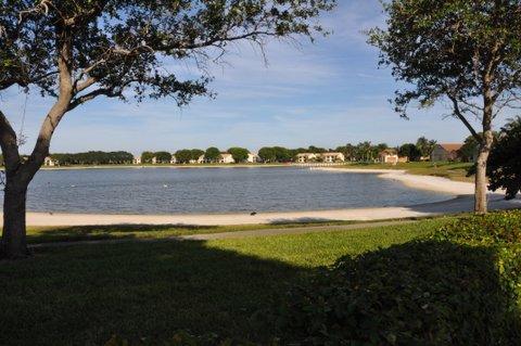 WINDWOOD UNIT I - Residential Lease