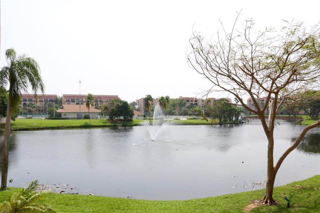 LAVERS DELRAY RACQUET CLUB CONDO - Residential Lease