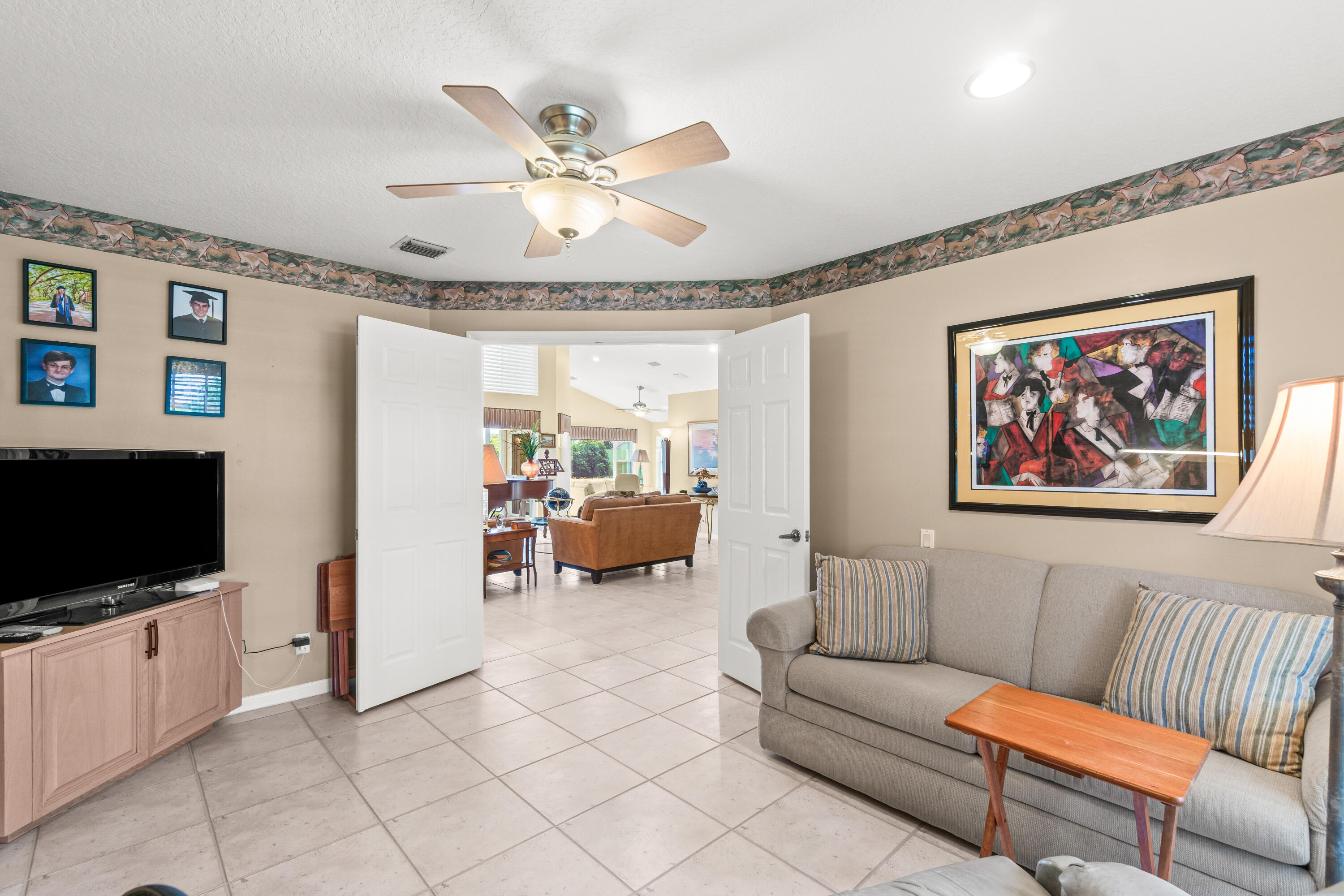 LAKERIDGE GREENS - Residential