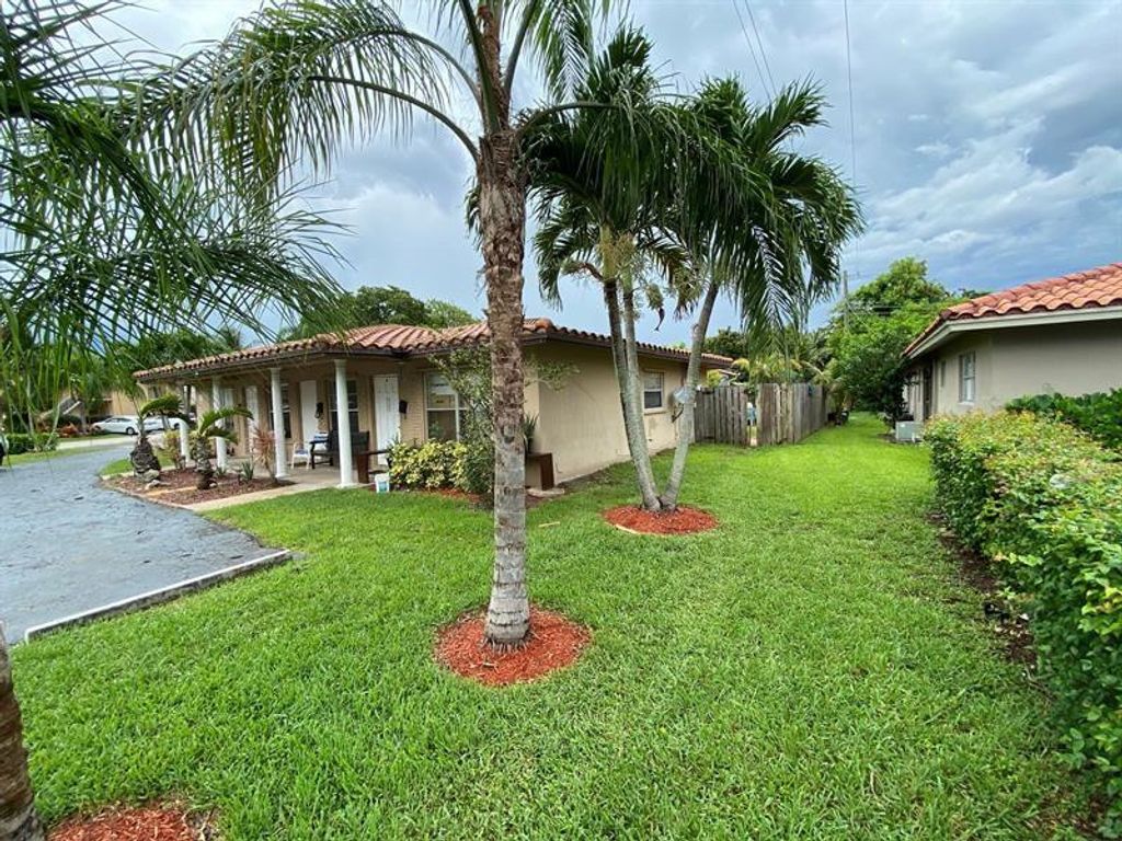 Photo of 4117 Riverside Drive, Coral Springs, FL 33065 (MLS # F10554842)