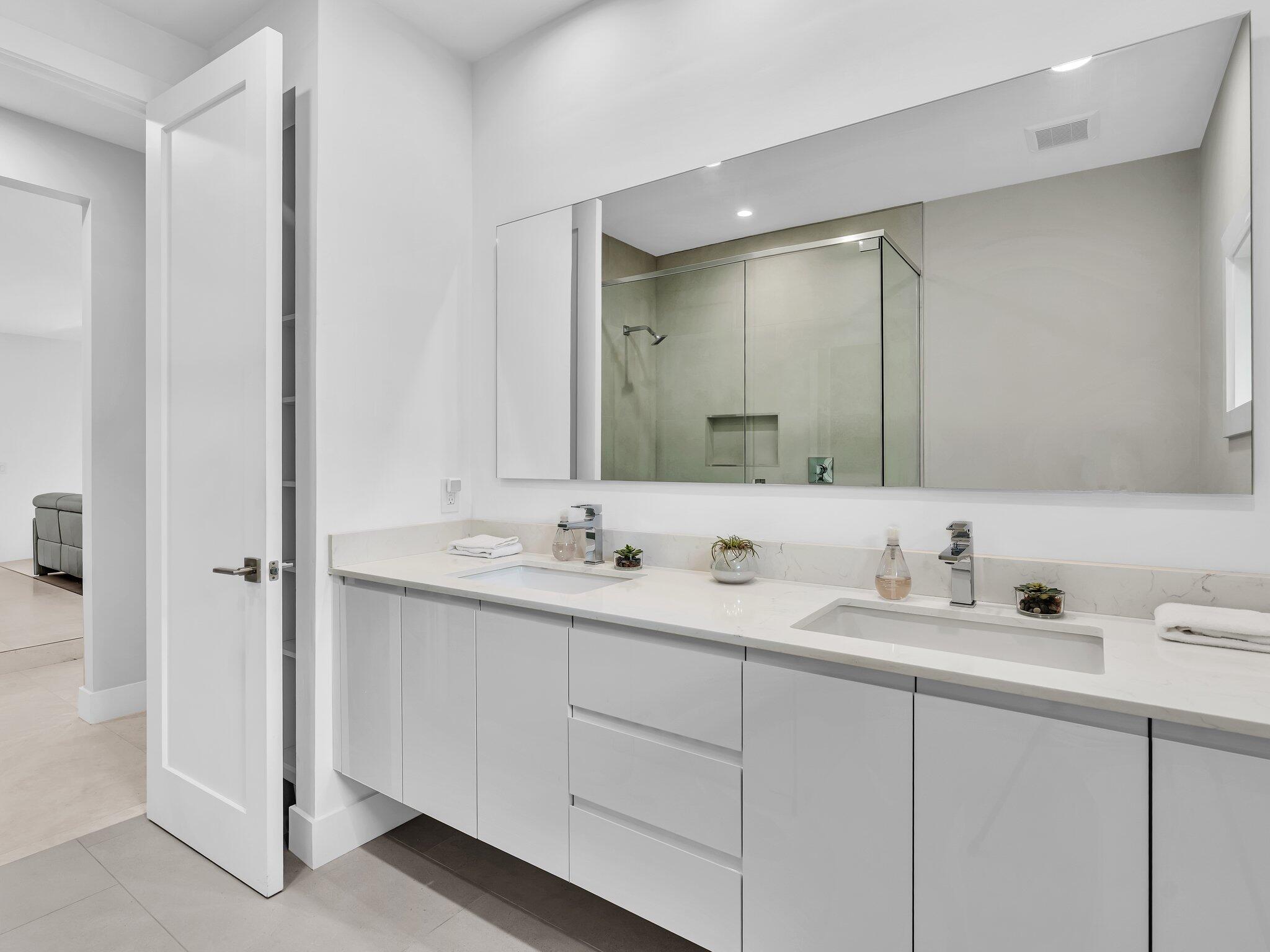ENCANTADA - Residential