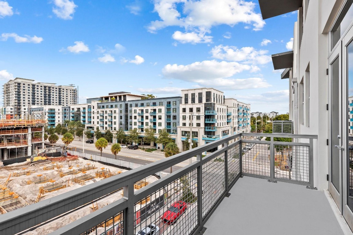 Avenue Lofts - Residential