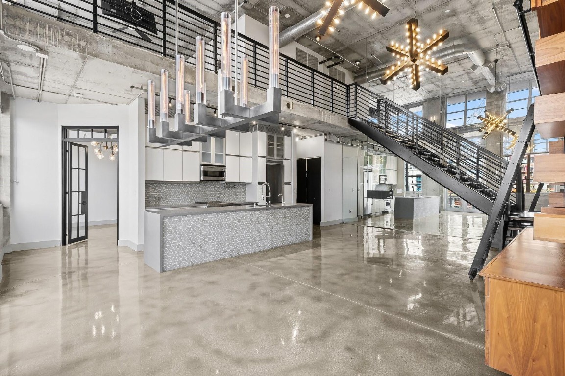 Avenue Lofts - Residential