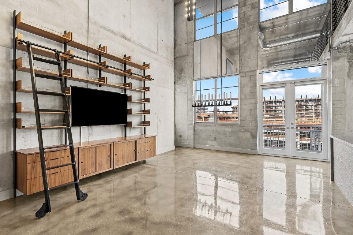 Avenue Lofts - Residential