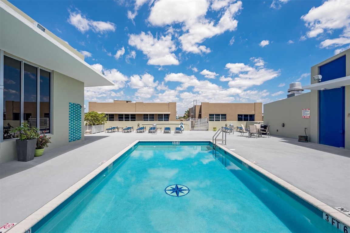 Avenue Lofts - Residential