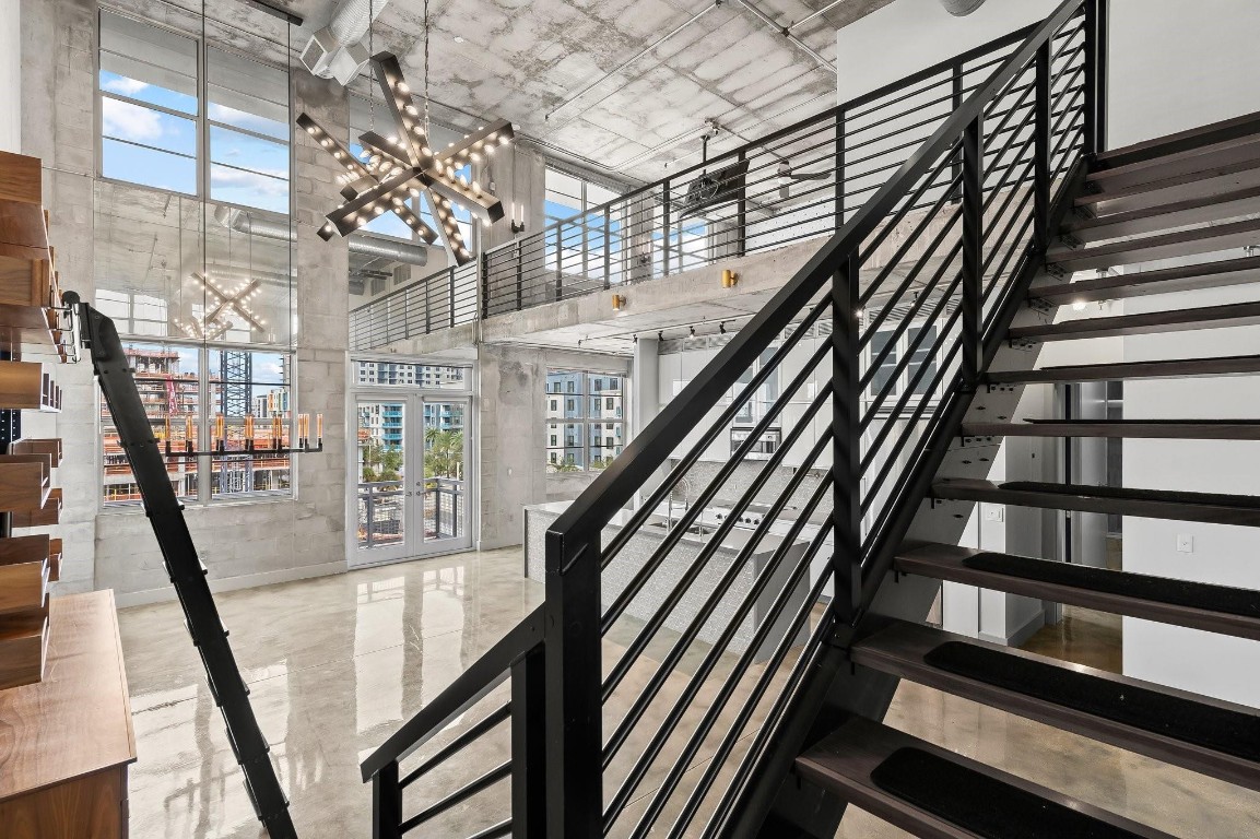 Avenue Lofts - Residential