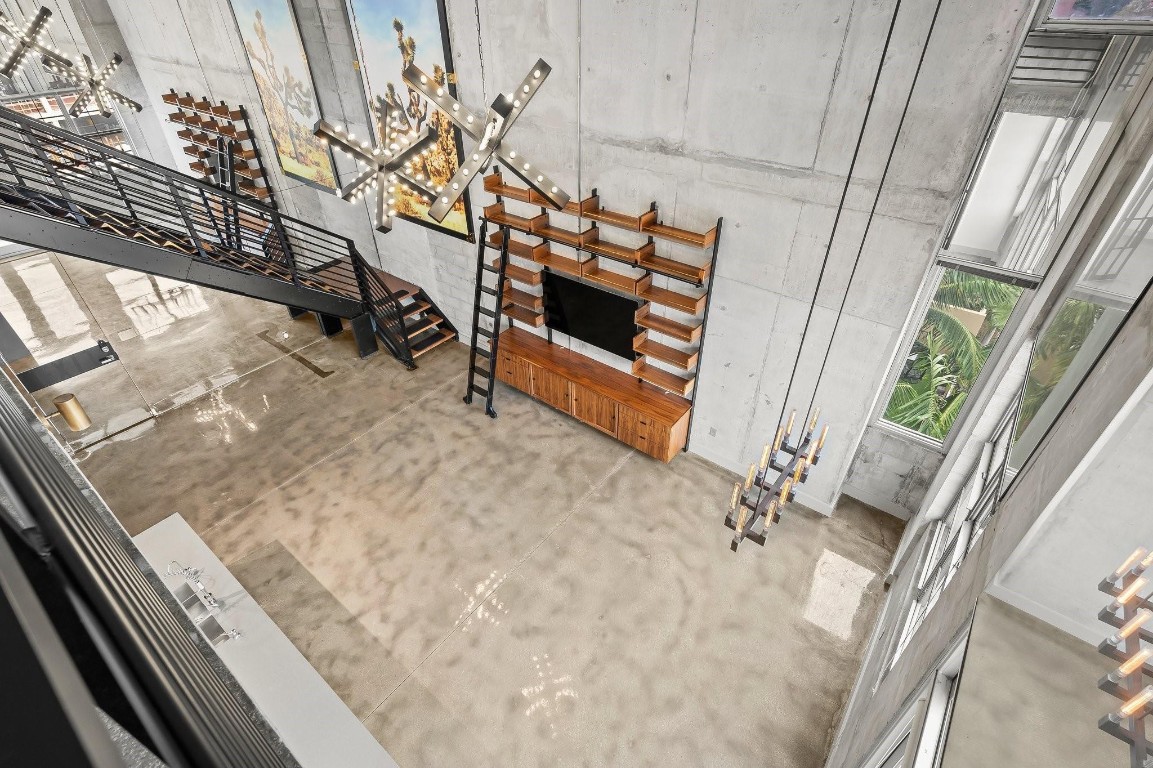 Avenue Lofts - Residential