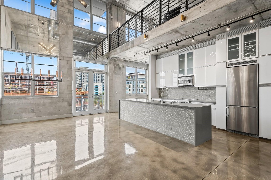 Avenue Lofts - Residential