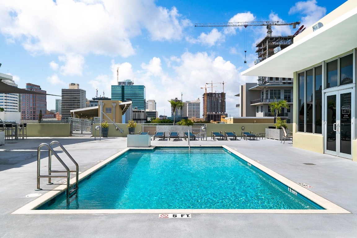 Avenue Lofts - Residential