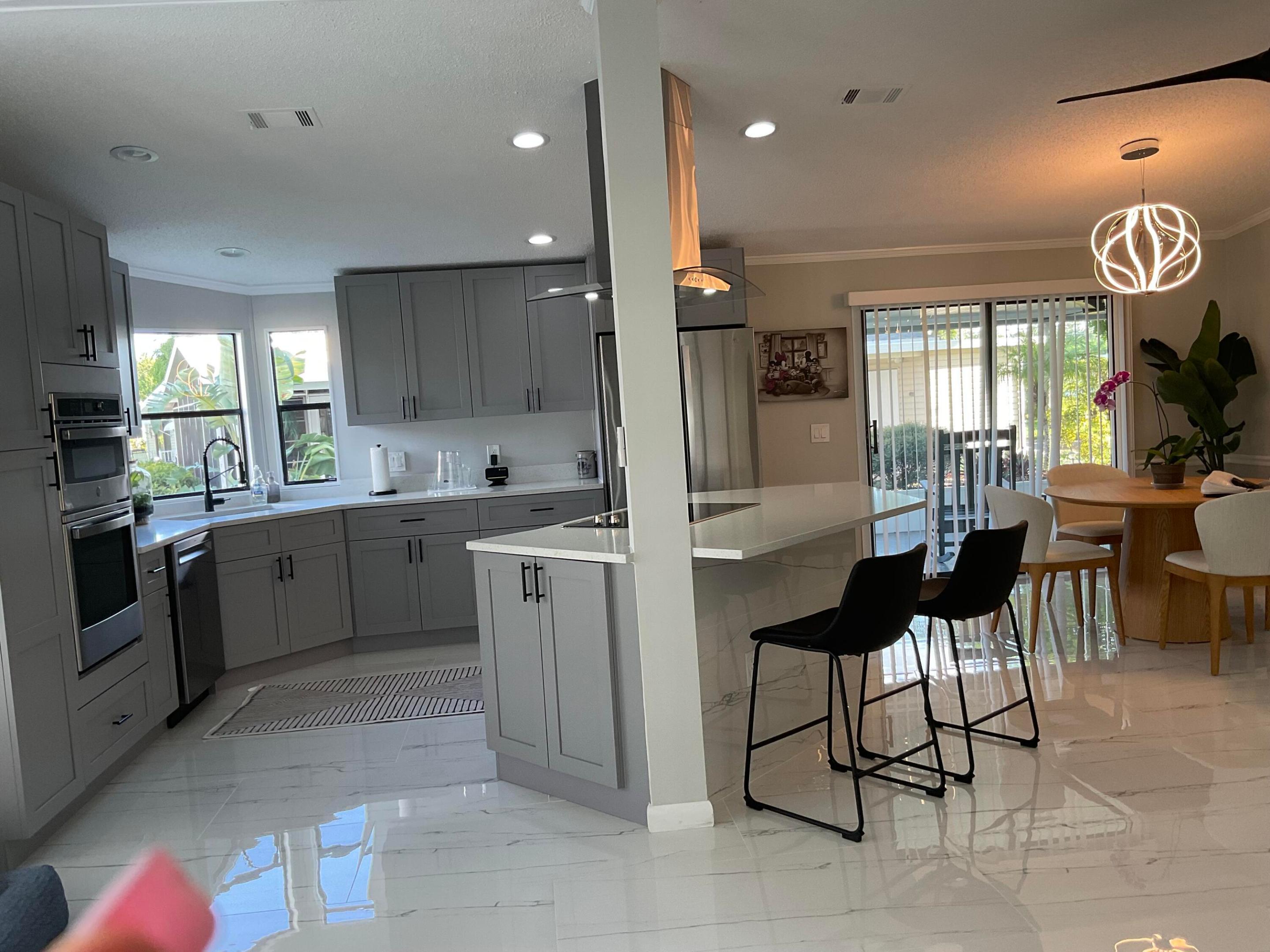 SUNNY SOUTH ESTATES - Residential Lease