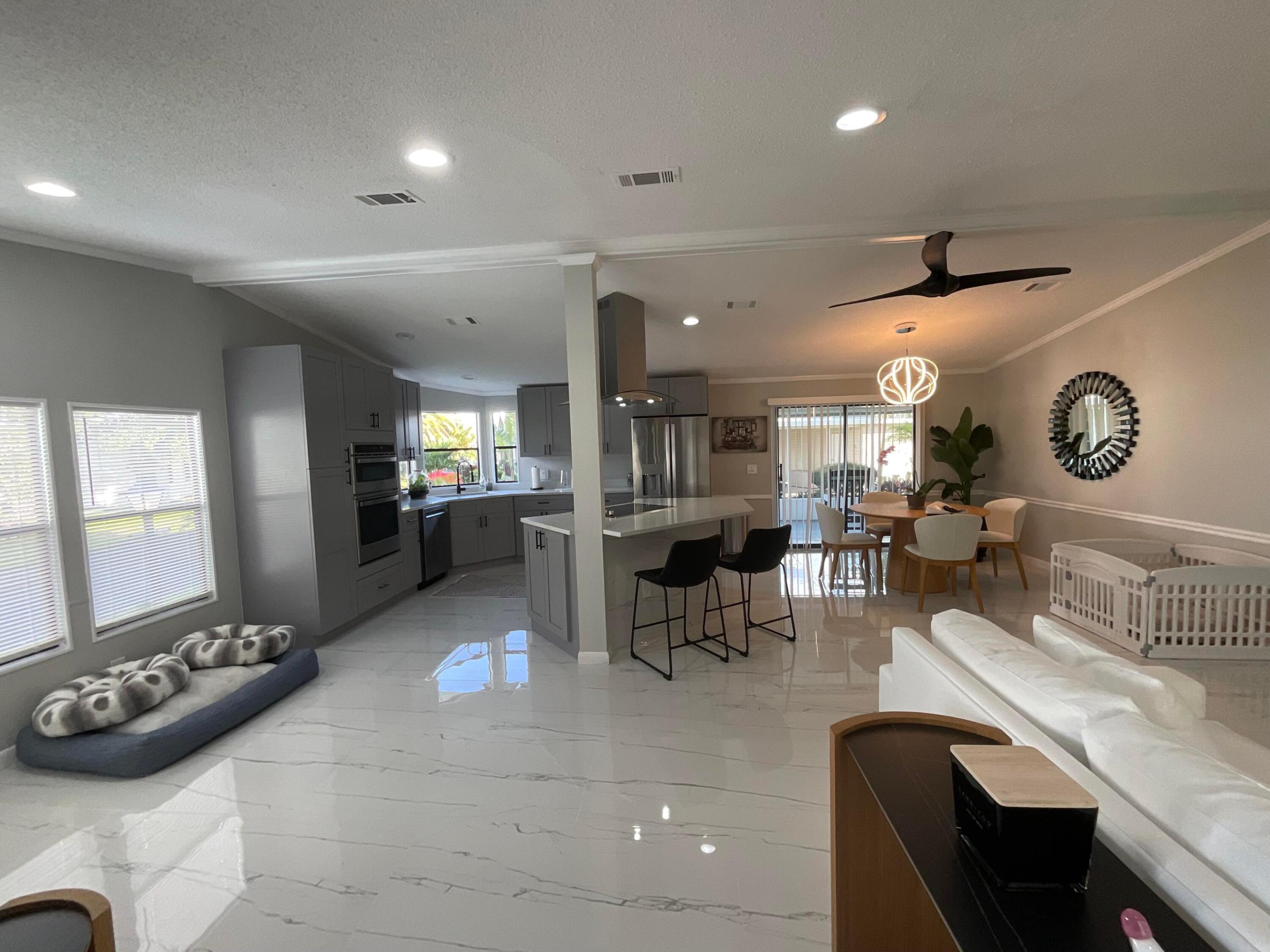 SUNNY SOUTH ESTATES - Residential Lease