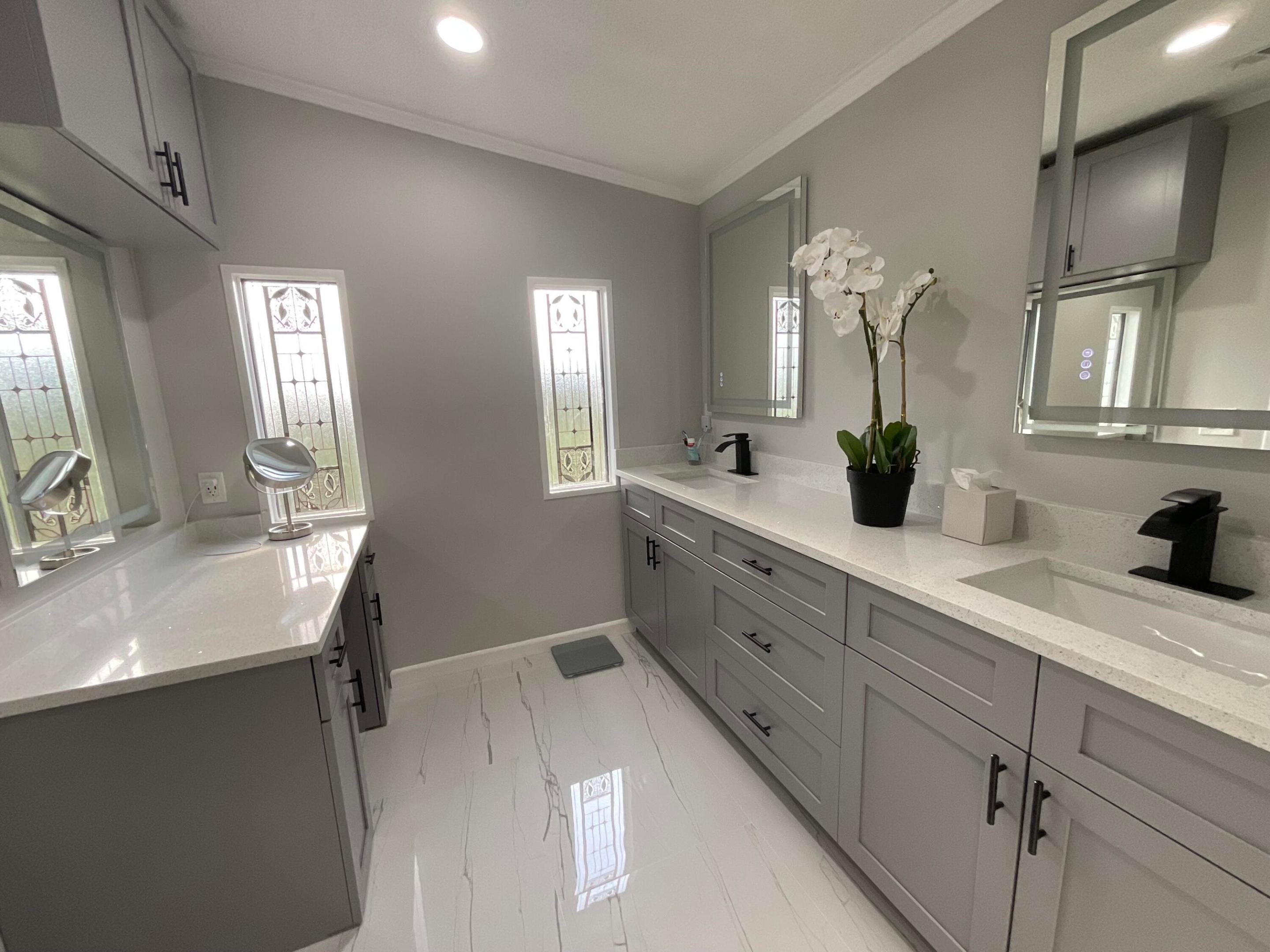 SUNNY SOUTH ESTATES - Residential Lease