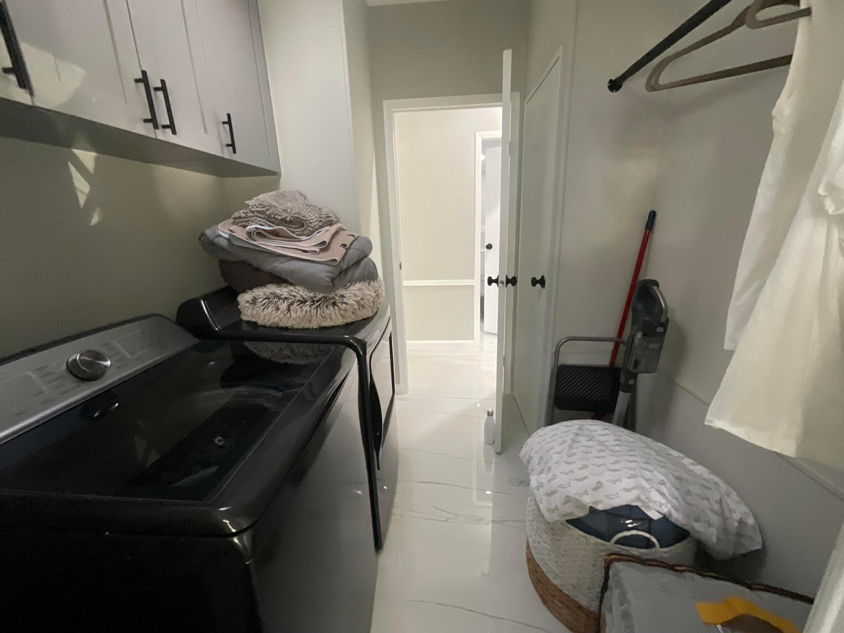 SUNNY SOUTH ESTATES - Residential Lease