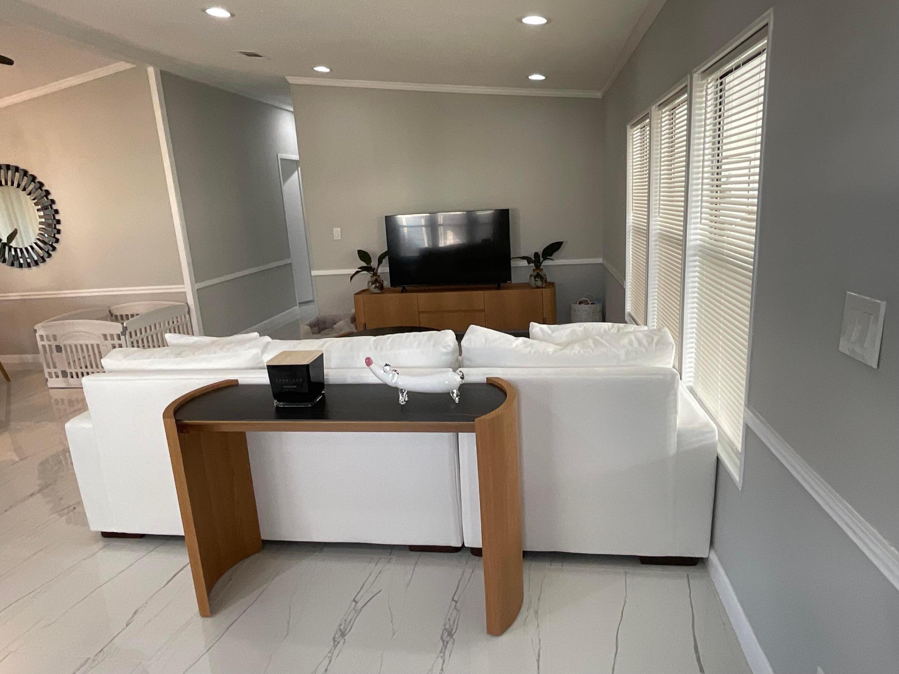 SUNNY SOUTH ESTATES - Residential Lease