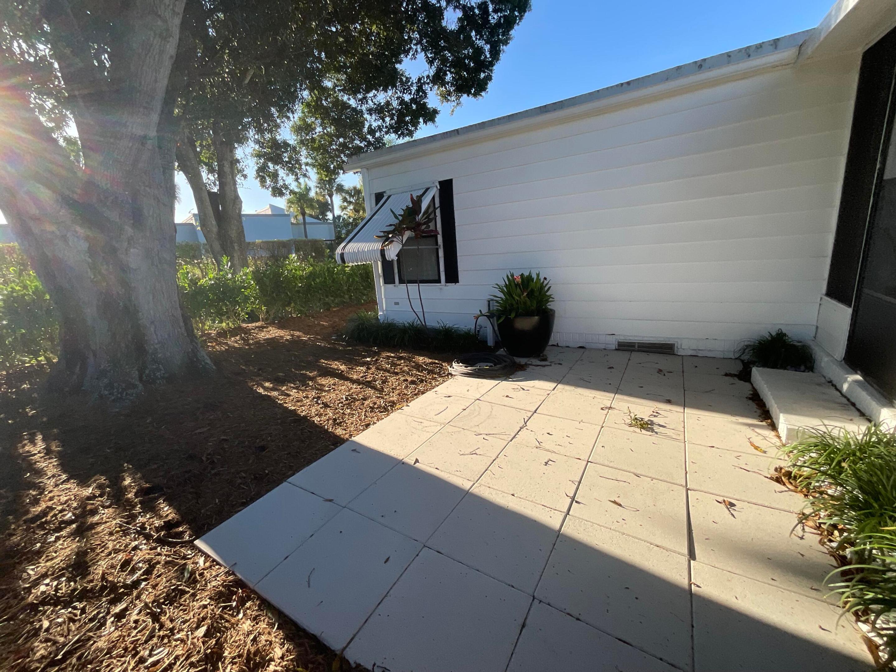 SUNNY SOUTH ESTATES - Residential Lease