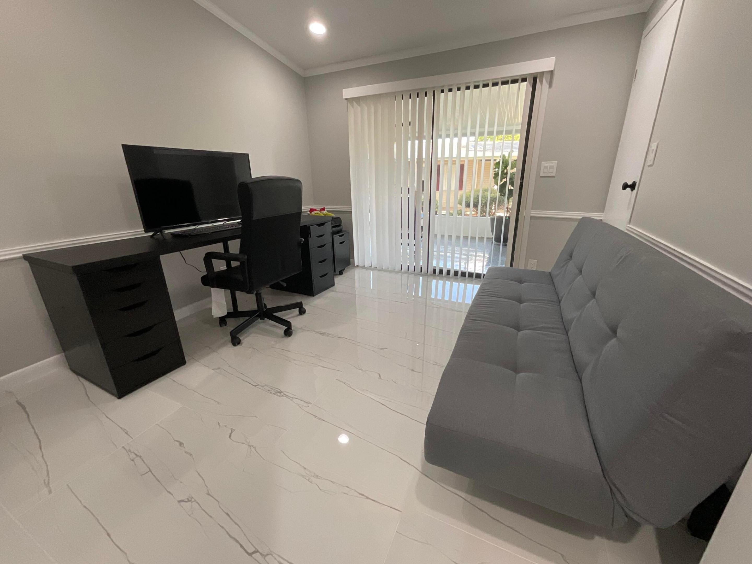 SUNNY SOUTH ESTATES - Residential Lease