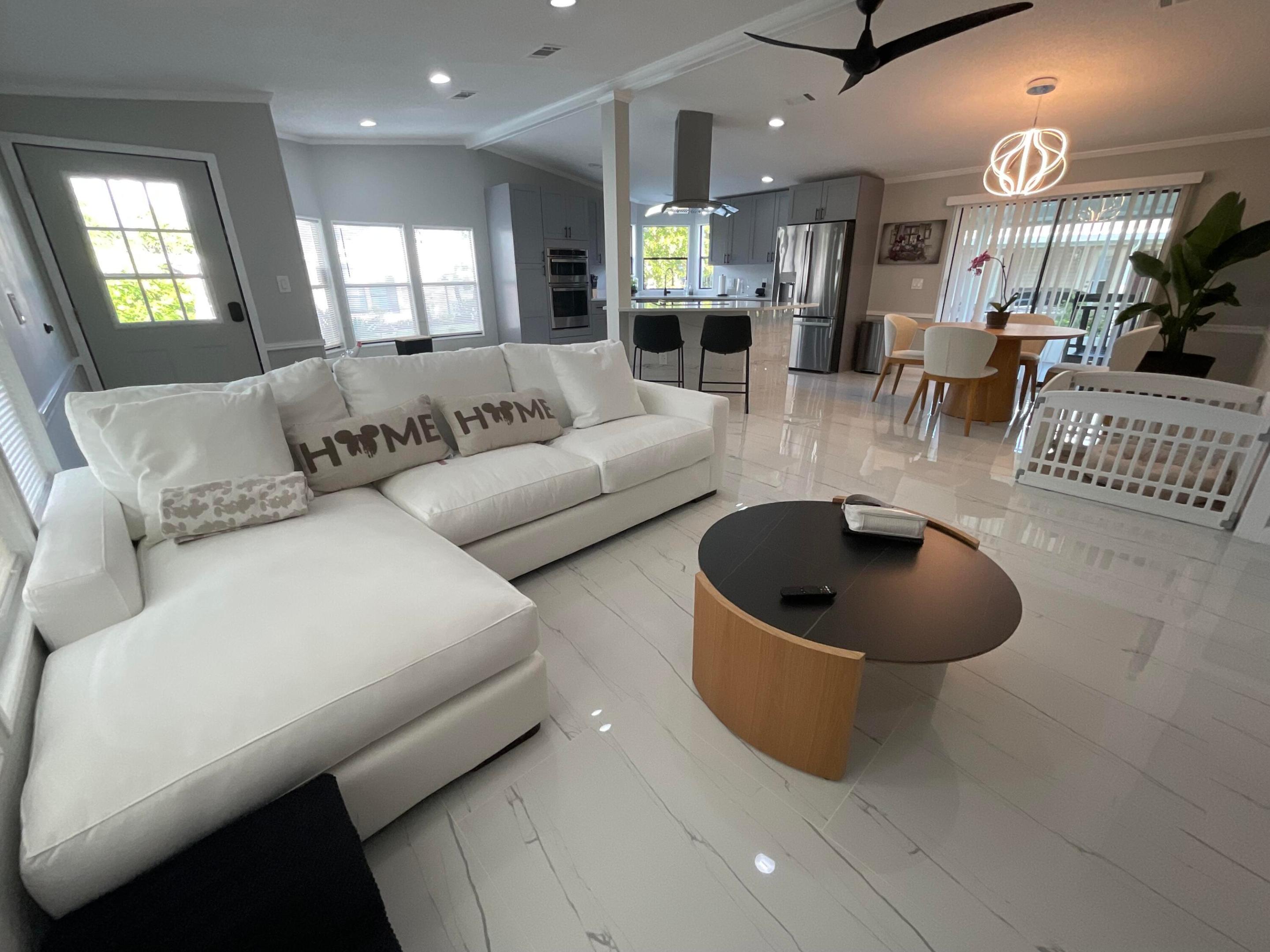 SUNNY SOUTH ESTATES - Residential Lease