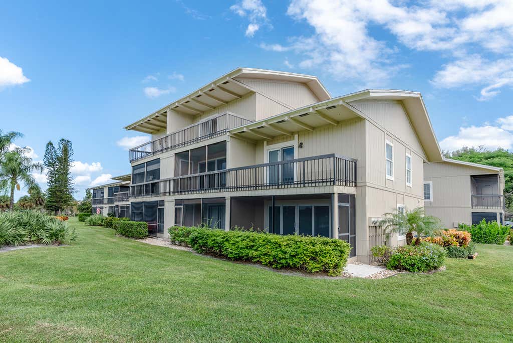 Photo of 18520 SE Wood Haven Lane #I, Jupiter, FL 33469 (MLS # R11052256)
