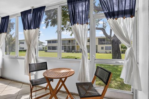 Tiny photo for 290 OAKRIDGE Q #290, Deerfield Beach, FL 33442 (MLS # B26052384)