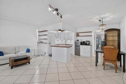 Tiny photo for 290 OAKRIDGE Q #290, Deerfield Beach, FL 33442 (MLS # B26052384)