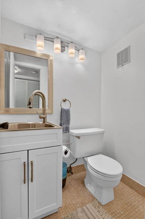 Tiny photo for 290 OAKRIDGE Q #290, Deerfield Beach, FL 33442 (MLS # B26052384)