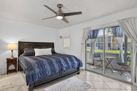 Tiny photo for 290 OAKRIDGE Q #290, Deerfield Beach, FL 33442 (MLS # B26052384)