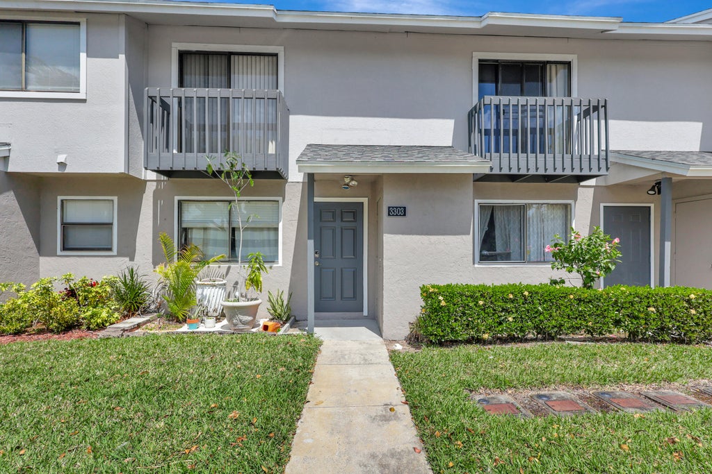 Photo of 3303 Poolside Drive #3, Greenacres, FL 33463 (MLS # R10972085)