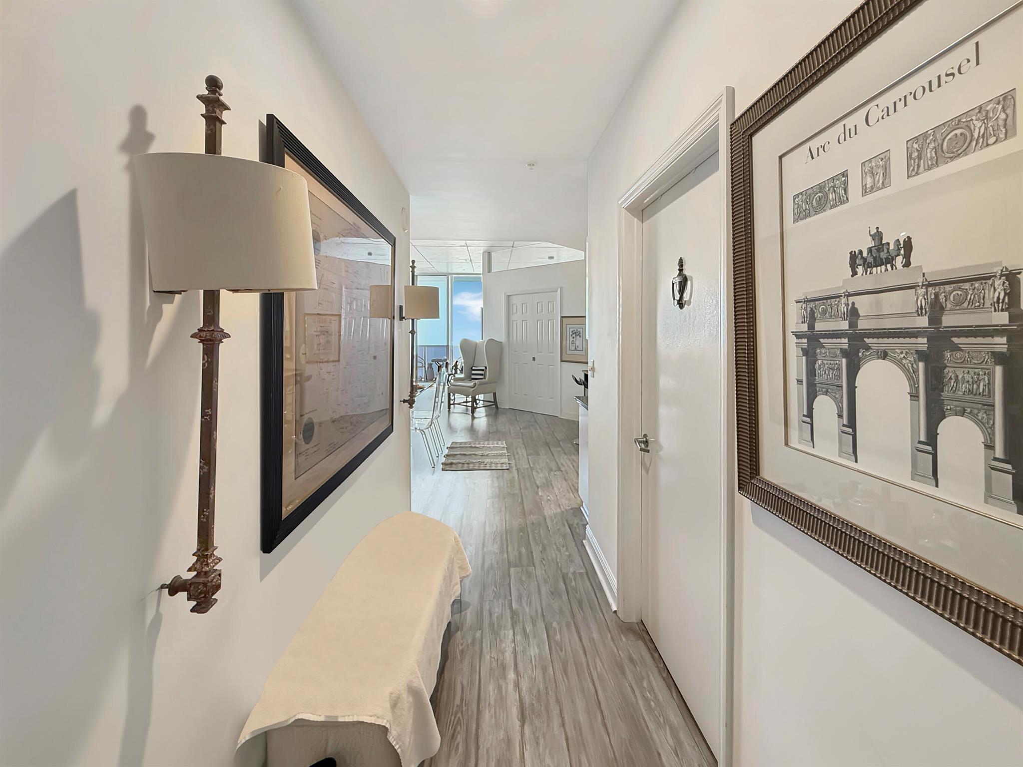 VILLA LOFTS CONDO - Residential