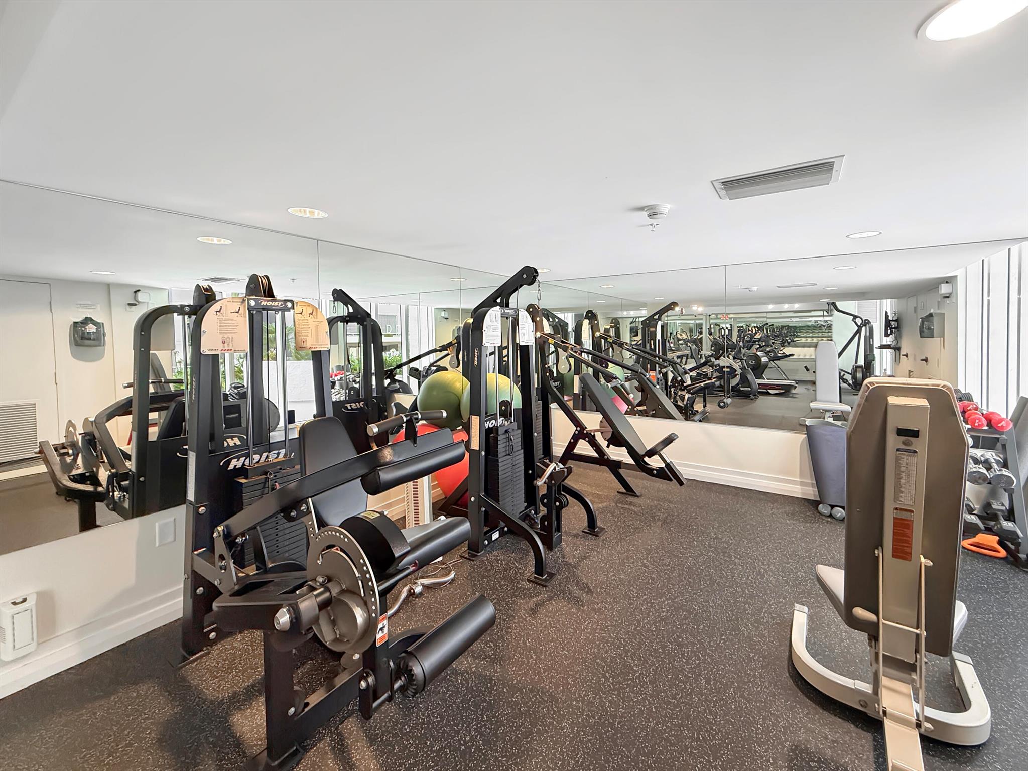 VILLA LOFTS CONDO - Residential