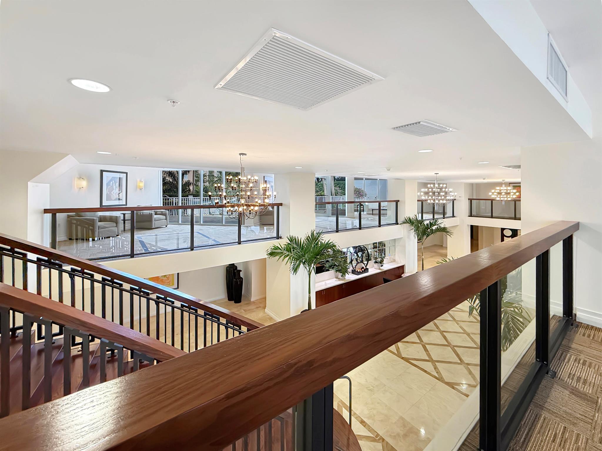 VILLA LOFTS CONDO - Residential