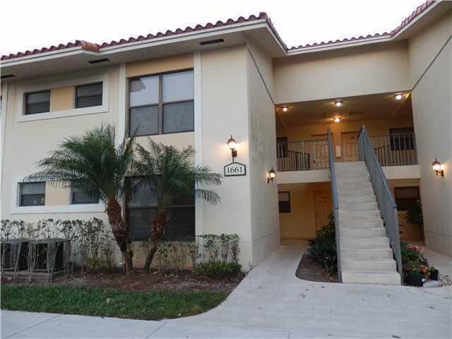 Photo of 1661 E Balfour Point Drive #E, West Palm Beach, FL 33411 (MLS # B26035573)