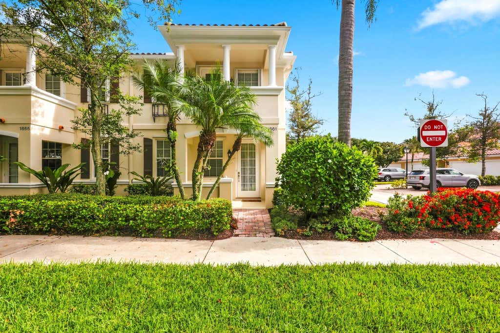 Photo of 1861 Frederick Small Road, Jupiter, FL 33458 (MLS # B26064004)