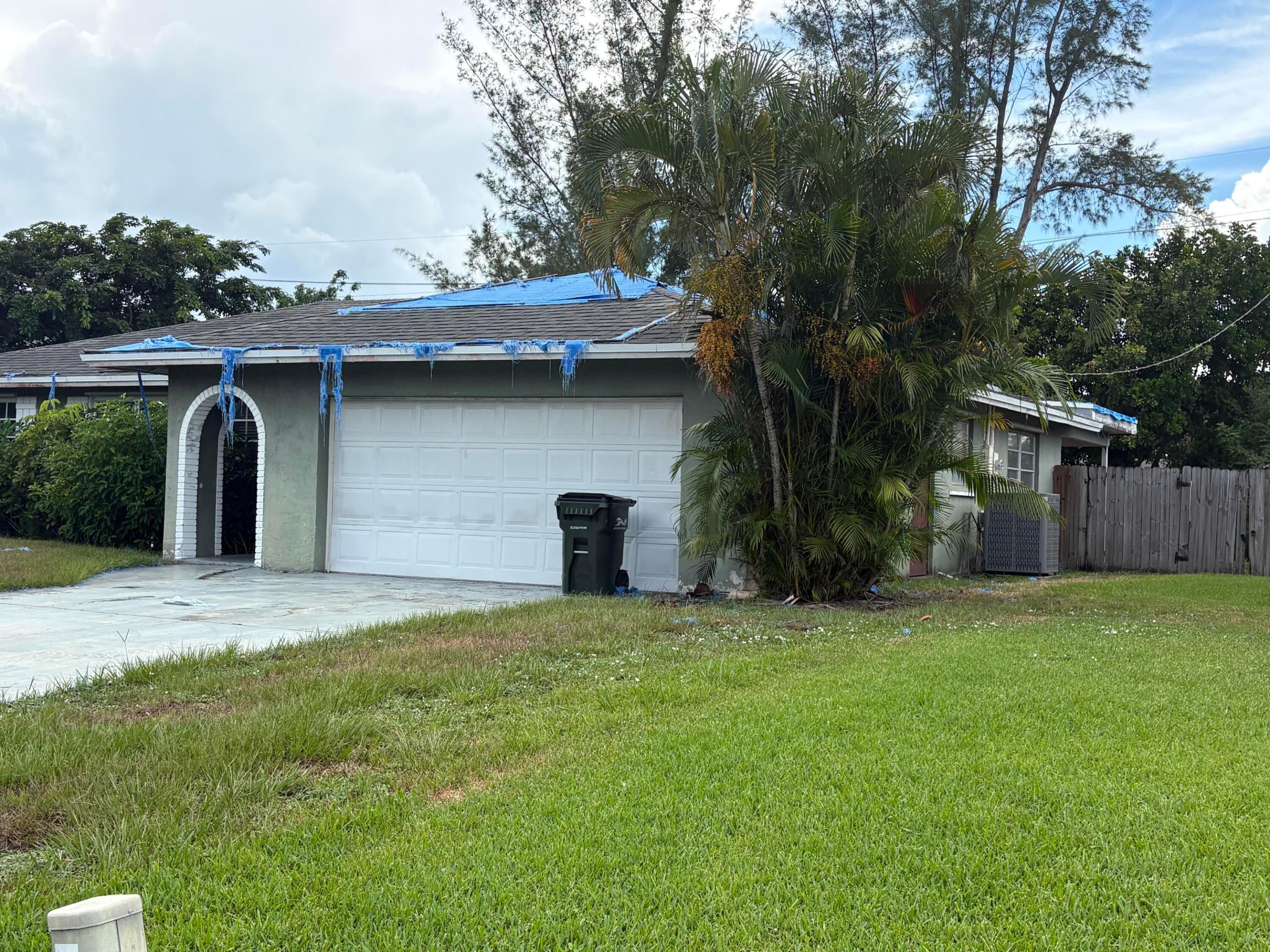 648 WEST Drive