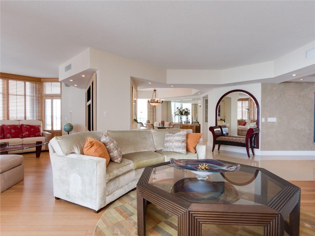 CORNICHE - Residential