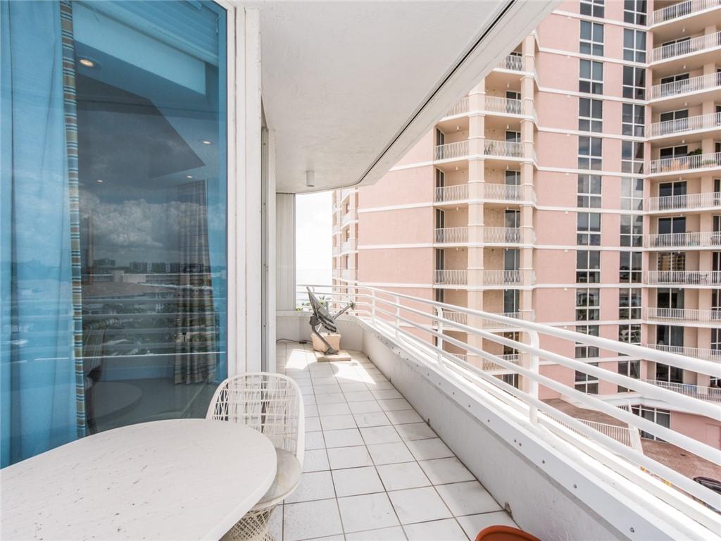 CORNICHE - Residential