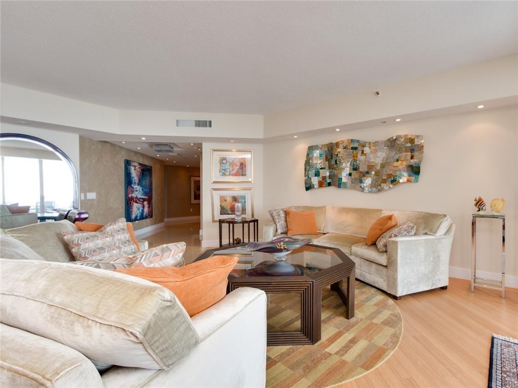 CORNICHE - Residential