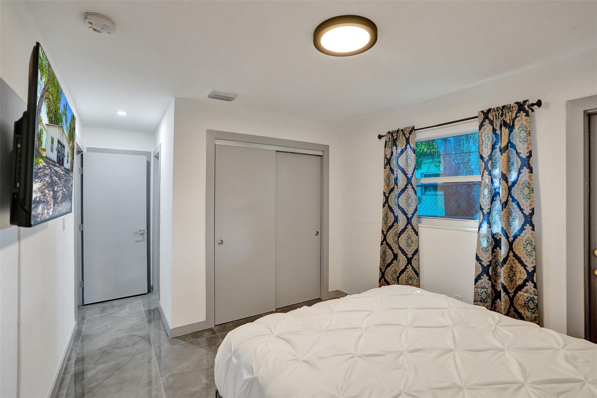 Mandarin Isle Add 69-13 B - Residential Lease