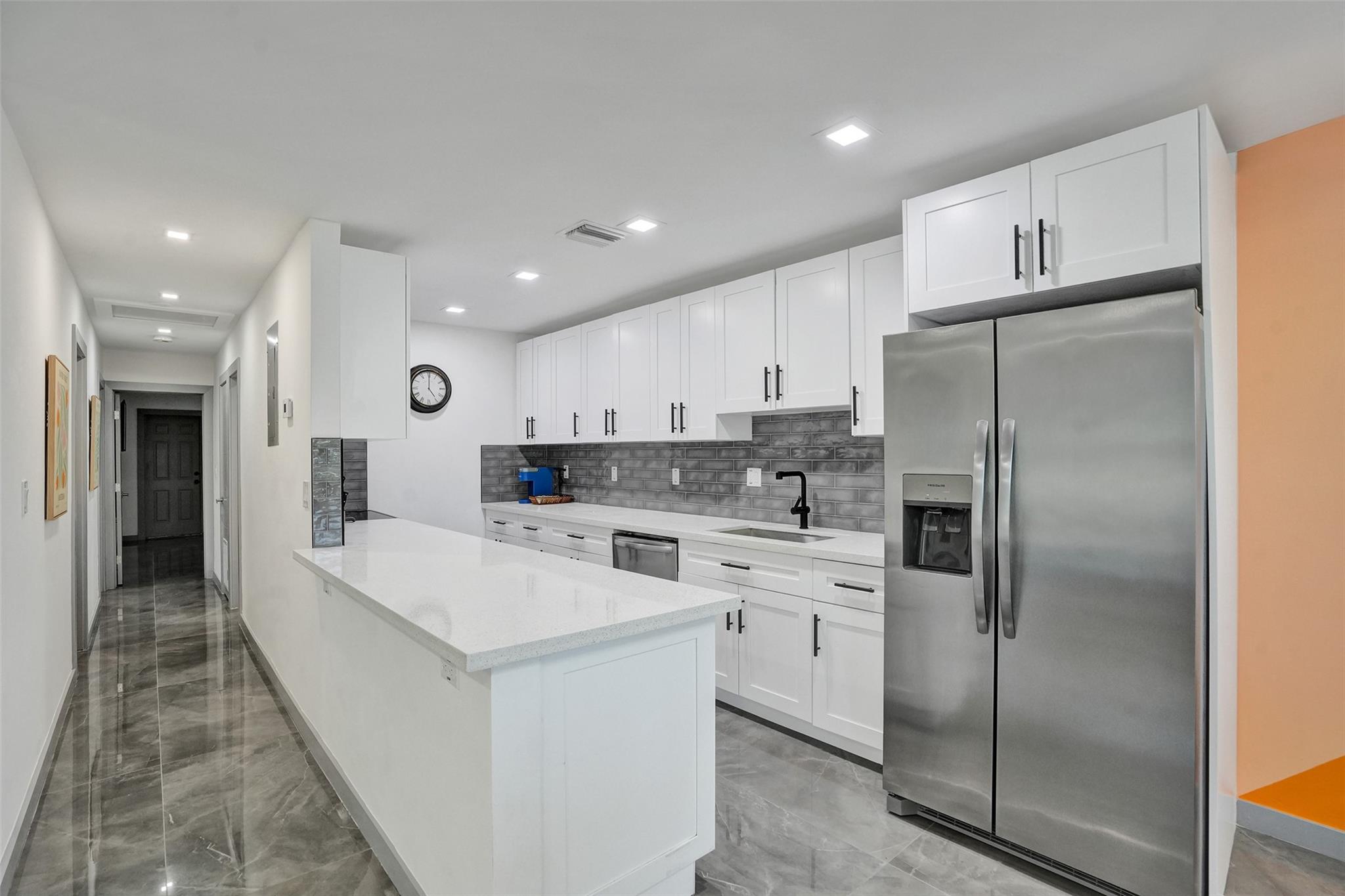 Mandarin Isle Add 69-13 B - Residential Lease