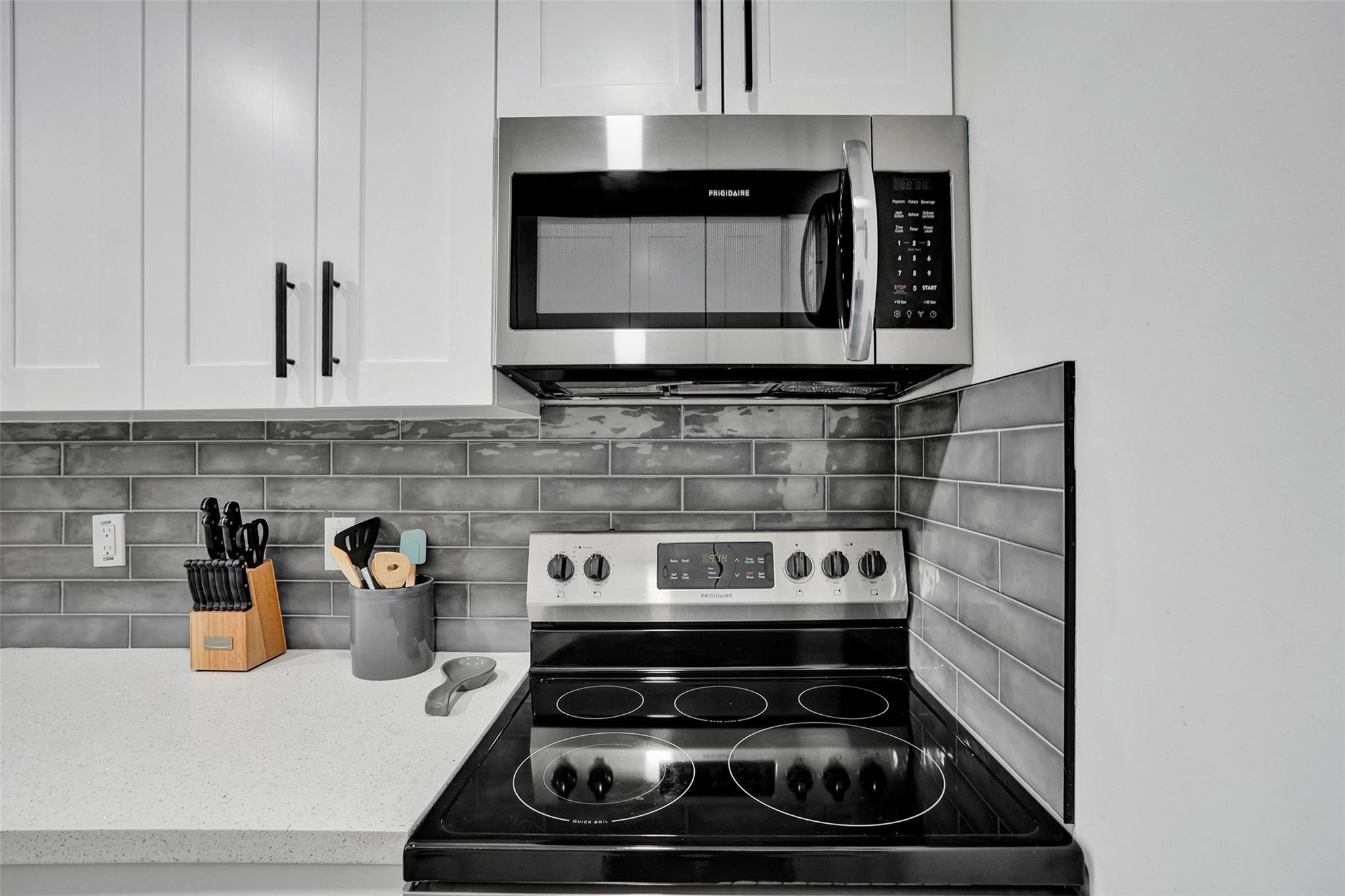 Mandarin Isle Add 69-13 B - Residential Lease