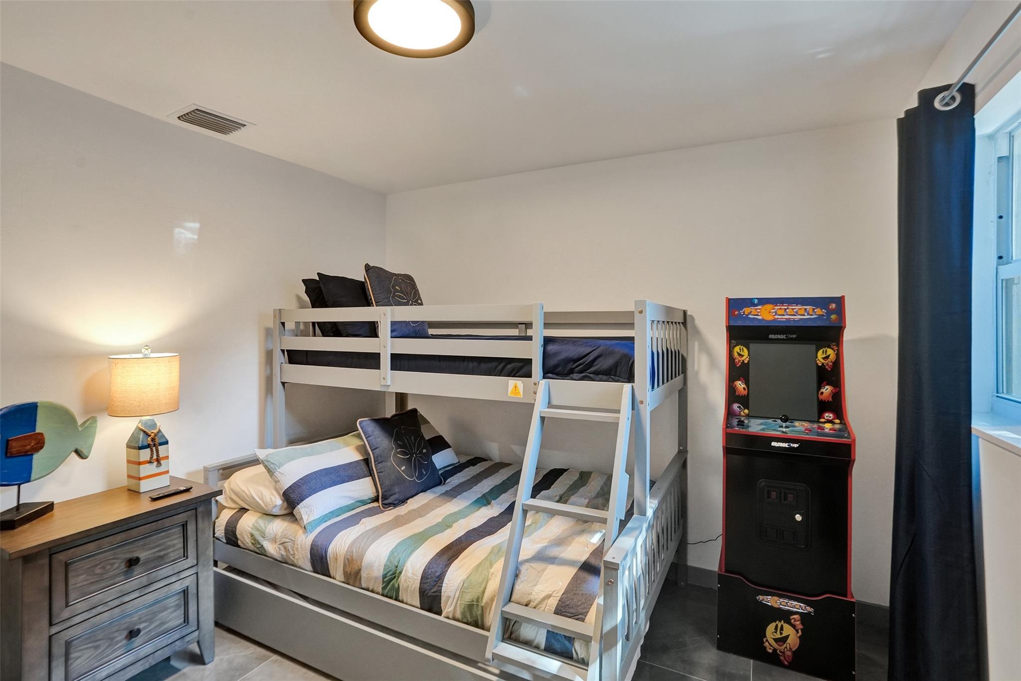 Mandarin Isle Add 69-13 B - Residential Lease