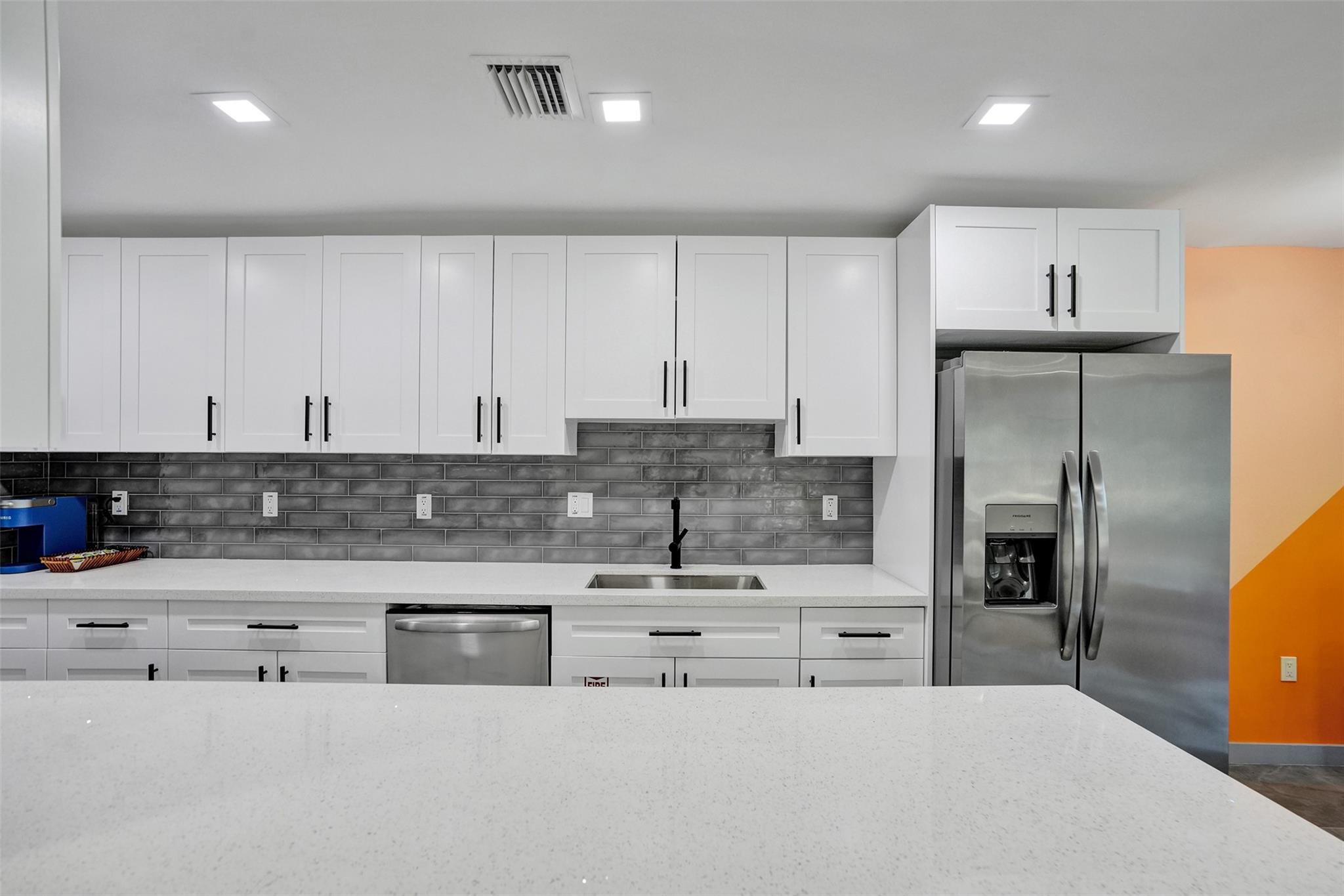 Mandarin Isle Add 69-13 B - Residential Lease