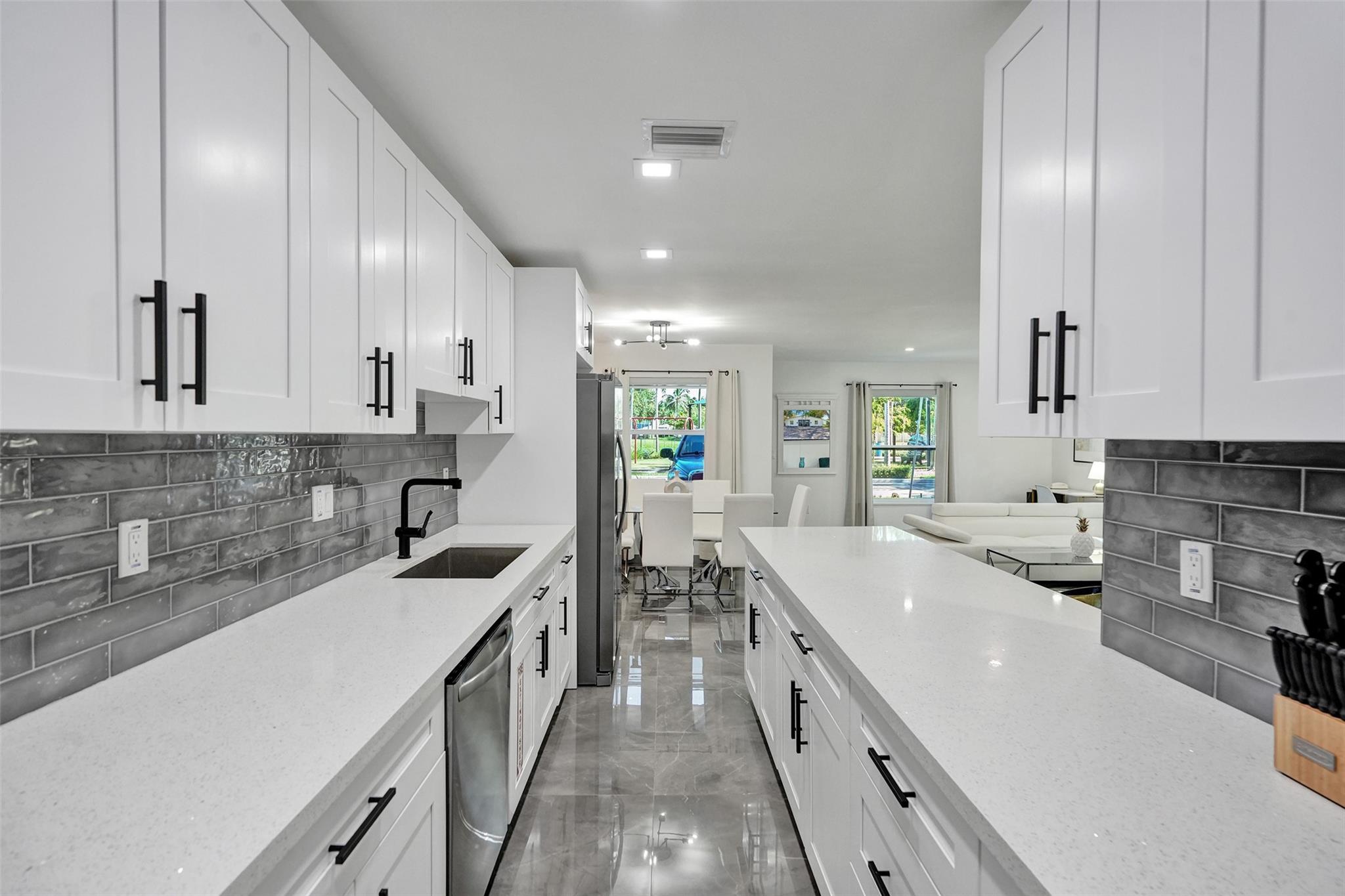 Mandarin Isle Add 69-13 B - Residential Lease